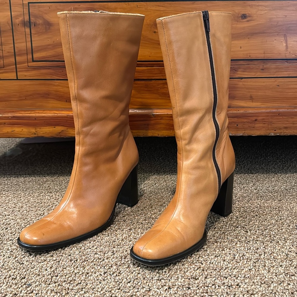 J.Crew Caramel zip-up boots in size 6-M